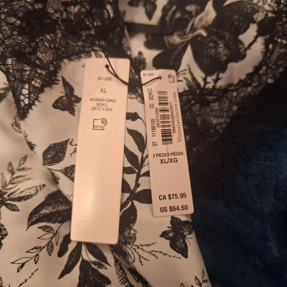 NWT Victoria's Secret Set - Picture 4 of 6